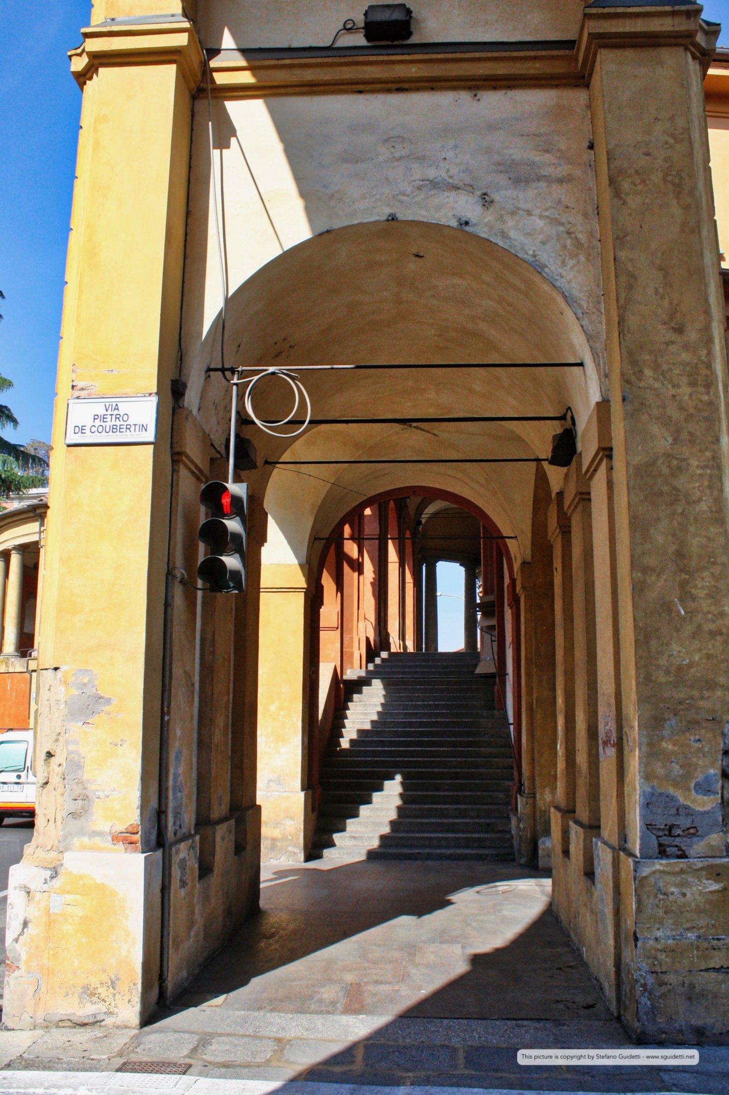 Portico Santuario Madonna di San Luca