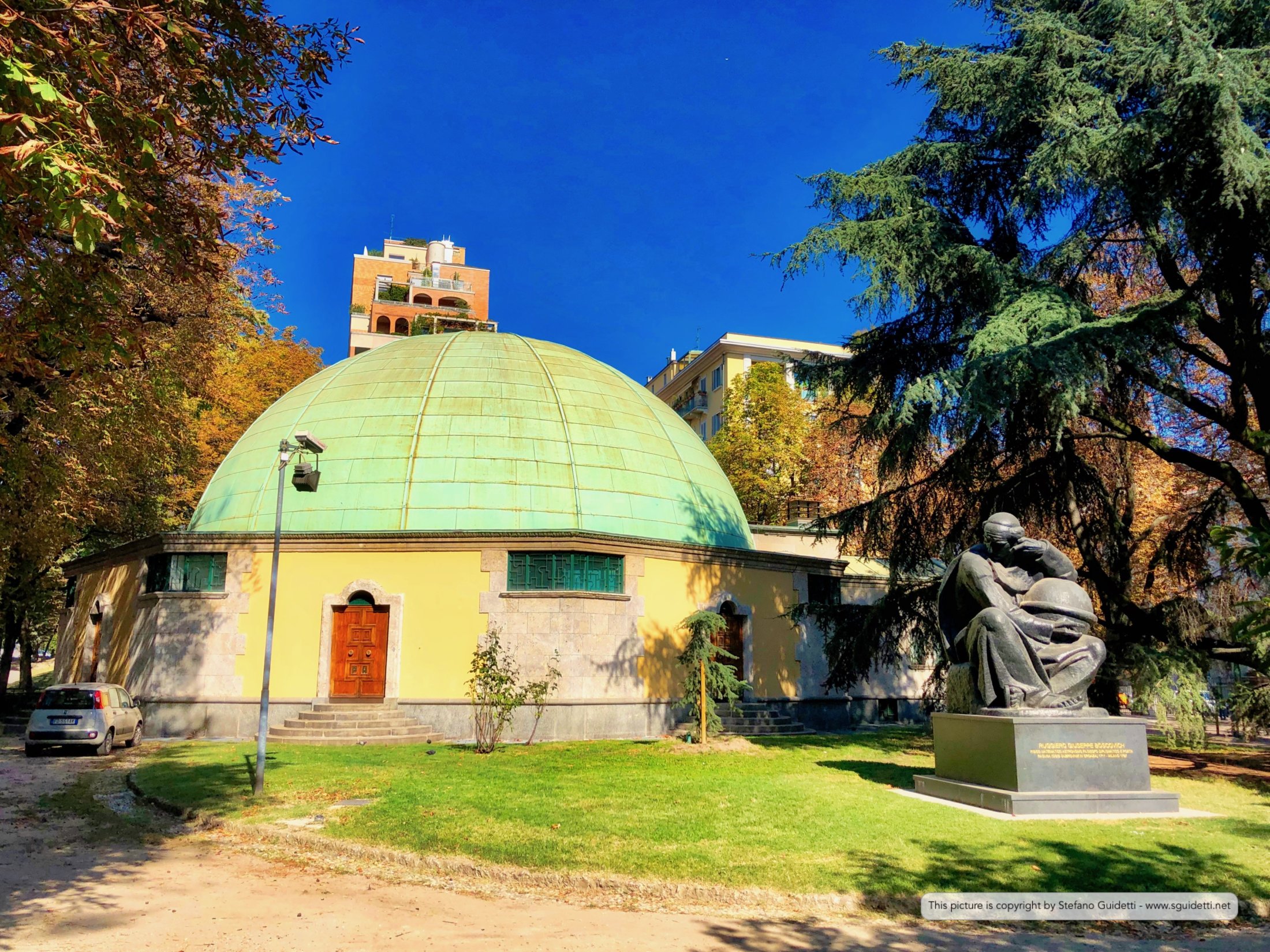 Civico Planetario Ulrico Hoepli
